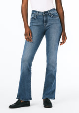 Jean taille mi-haute et coupe bootcut pour femme Mid Rise Bootcut Queen, indigo délavé - BL15831