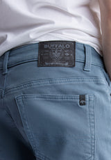 Pantalon droit pour homme Straight Six, bleu mirage - BM22939