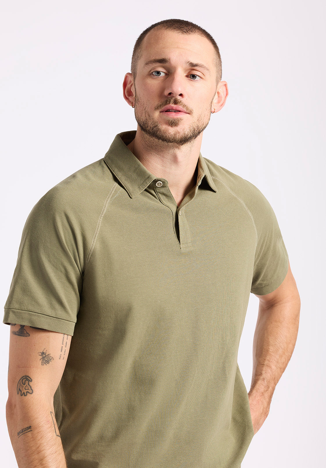 Kindell Men's Short Sleeve Pique Polo, Army Green – Buffalo Jeans CA