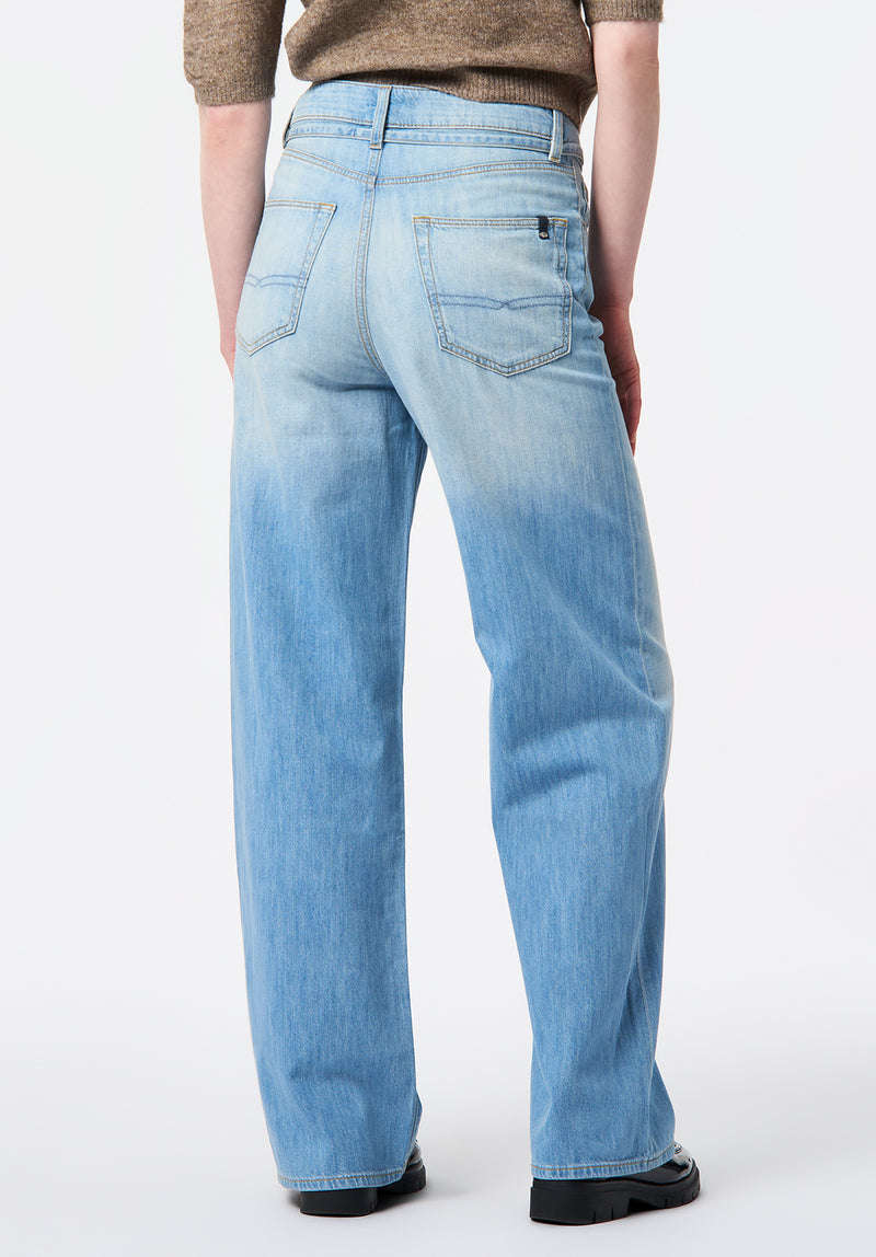 High Rise Wide Leg Alecia Women's Lightweight Jeans color INDIGO