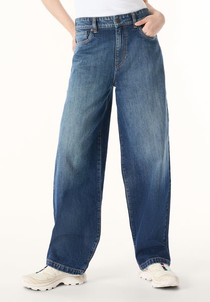 Bella Women’s Baggy Fit Jeans, Sanded Wash - BL16213