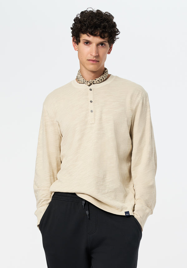 Kandid Men's Long-Sleeve Relaxed Henley Top color PEYOTE