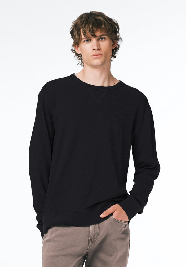 Kalder Men's Long-Sleeve Relaxed Top color BLACK