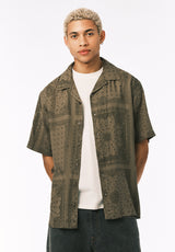 Buffalo David Bitton Sandro Men’s Printed Short Sleeve Camp Shirt COLOR Army Green 