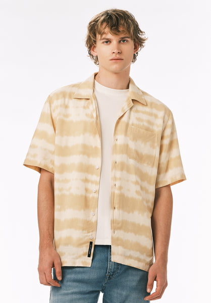 Buffalo David Bitton Sandro Men’s Printed Short Sleeve Camp Shirt COLOR Boulder 