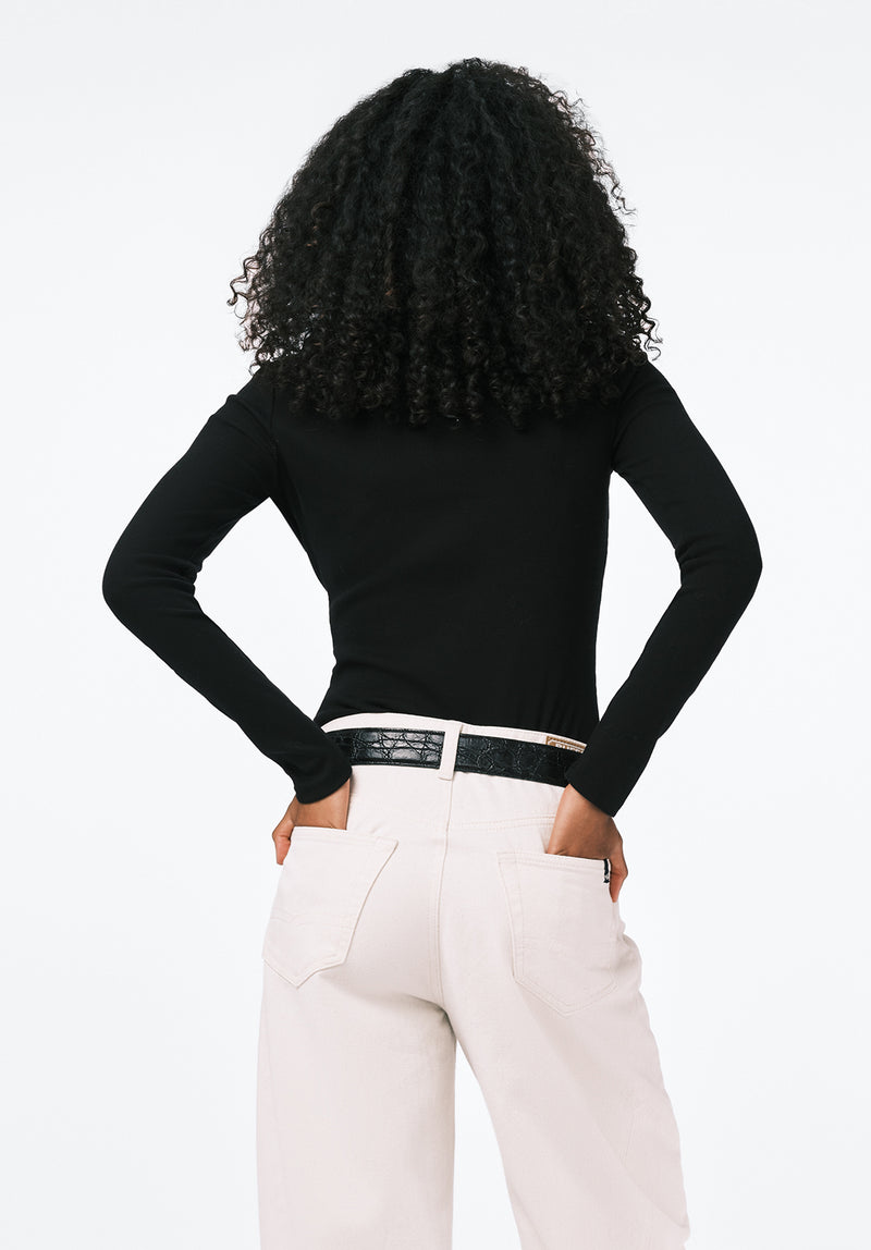 Mavra Women's Ribbed Turtleneck Top color BLACK