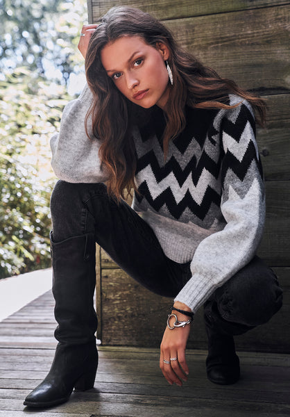 Nerissa Women's Crewneck Sweater in Black & Grey Chevron Print - SW0023F