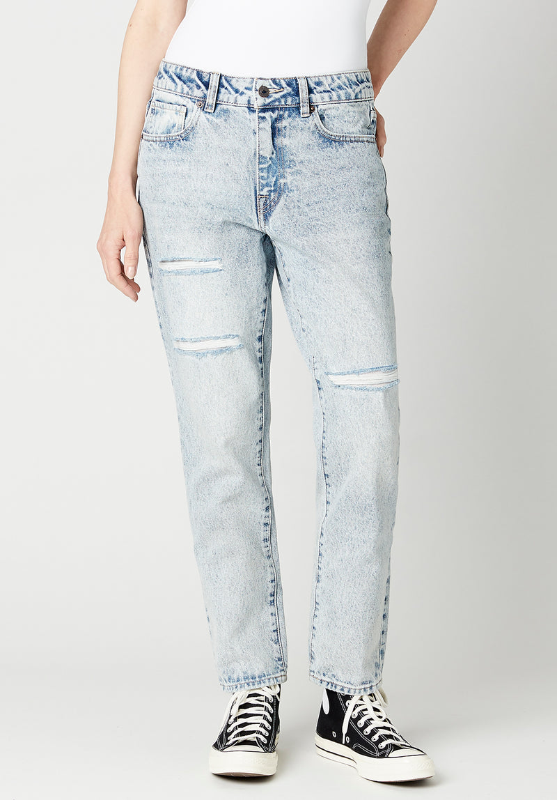 Relaxed Madison Boyfriend Women's Jeans in Distresses blue