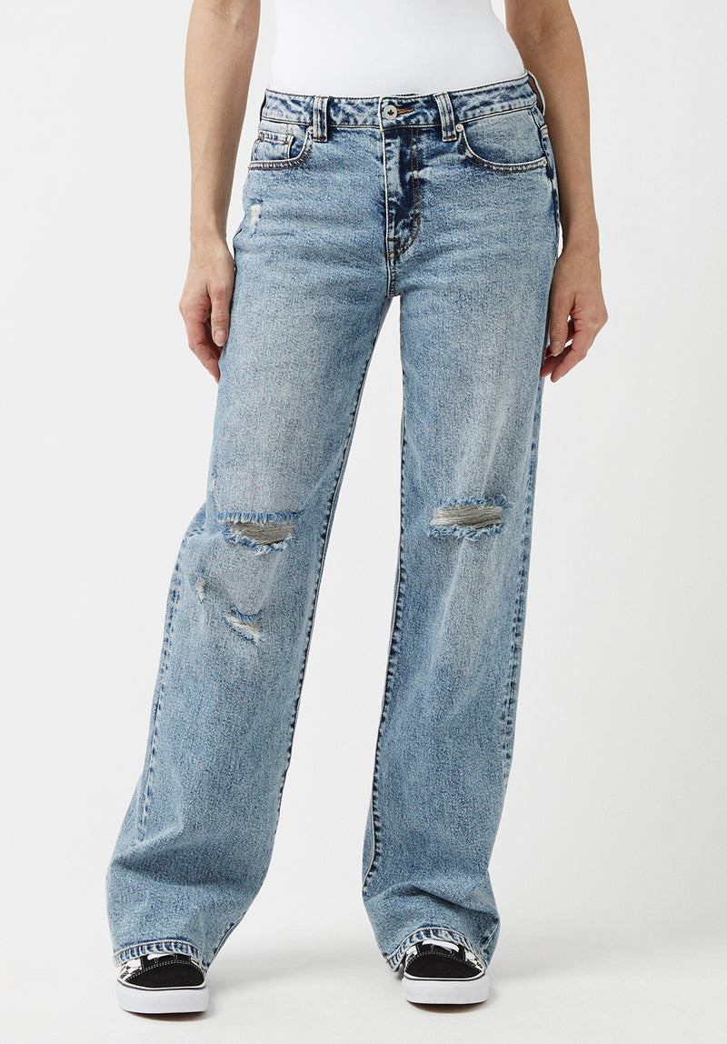 Loose jeans with best sale holes